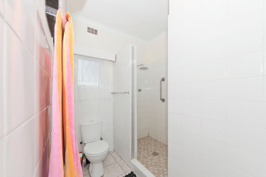 3 Bedroom Property for Sale in Leisure Isle Western Cape